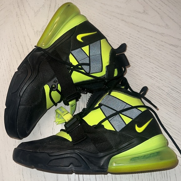 Nike Air Force 270 Utility 8.5 - Picture 6 of 9